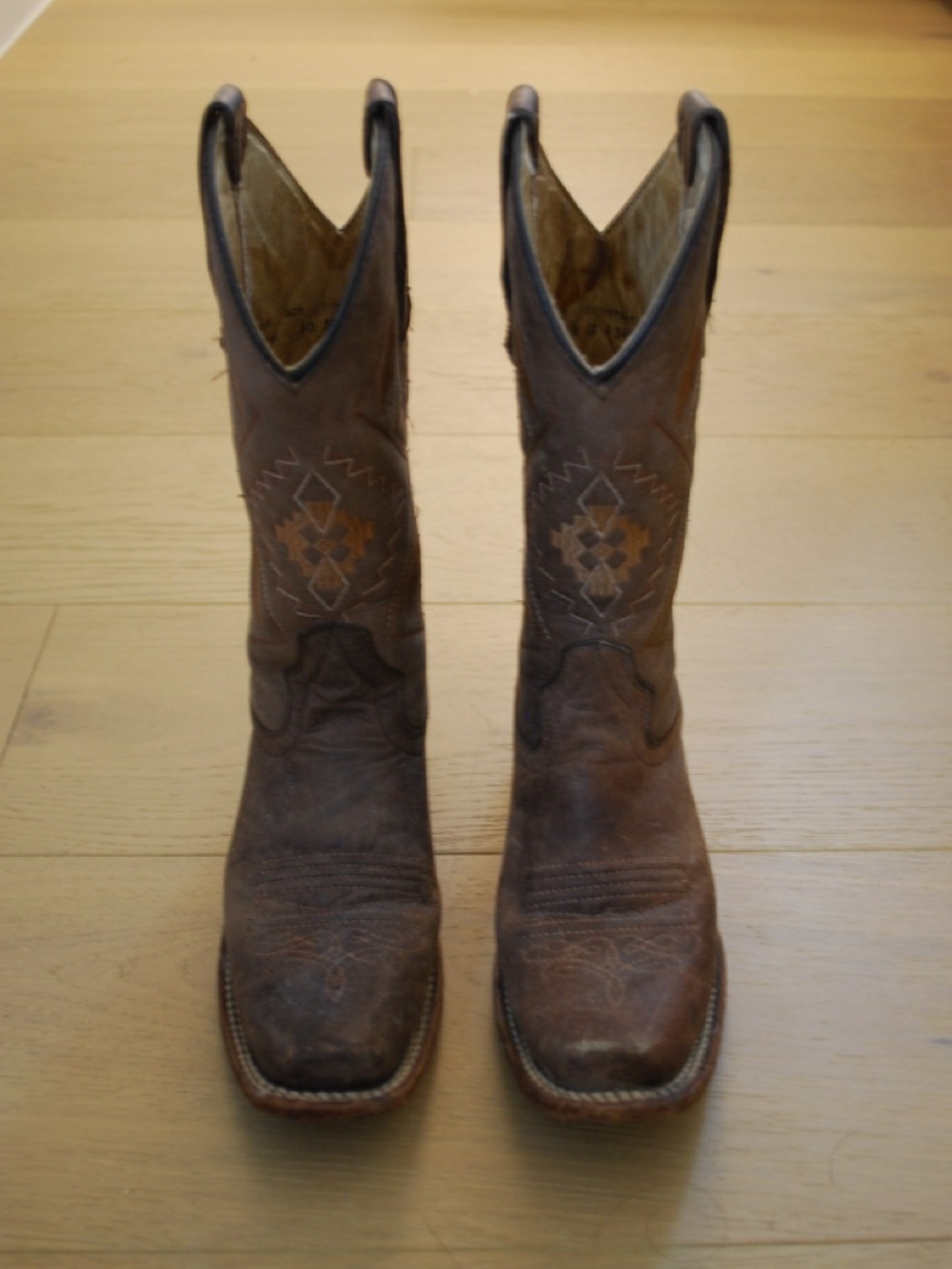 Circle G Brown Cowboy Boots - Size 6.5